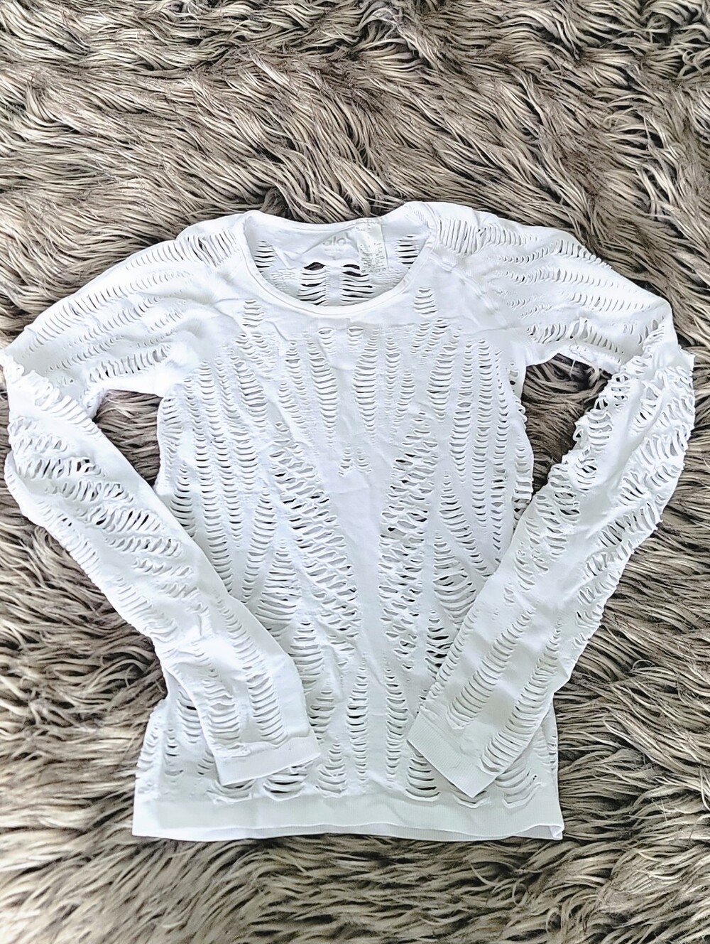 White ALO YOGA Long-Sleeve Women's Top SMALL